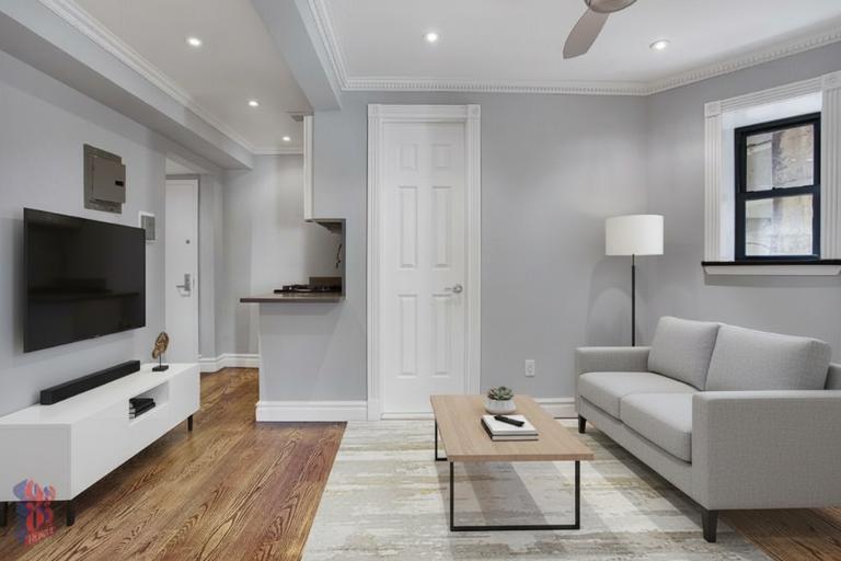 209 E 25th St in New York, NY - Building Photo