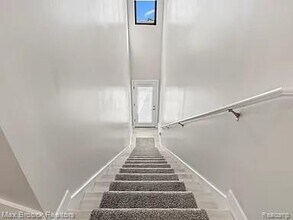 105 Laurel Ct in Royal Oak, MI - Building Photo - Building Photo