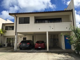 28 Kainehe St, Unit A2 in Kailua, HI - Building Photo