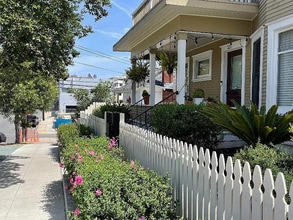 233 Ivy St in San Diego, CA - Building Photo - Building Photo