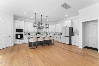 Room in House on Kings Lake Wy in Durham, NC - Building Photo - Building Photo