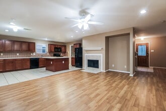 16135 Cole Bridge Ln in Cypress, TX - Building Photo - Building Photo