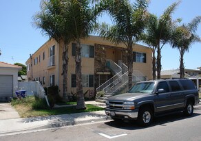 125-131 Elkwood Ave in Imperial Beach, CA - Building Photo