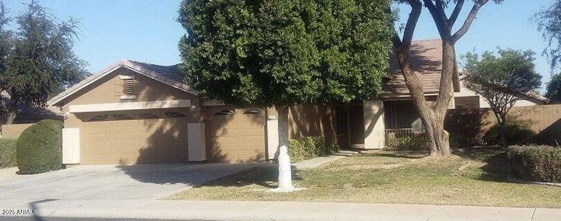 1186 E Erie St in Gilbert, AZ - Building Photo