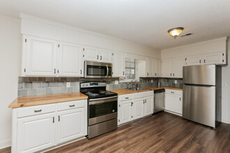 1606 Edgewood Pl in Clinton, MS - Building Photo - Building Photo