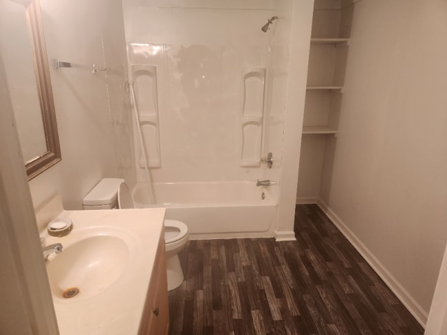 635 E Pine Ave in Wake Forest, NC - Building Photo - Building Photo