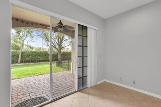 47 Lancaster Rd in Boynton Beach, FL - Building Photo - Building Photo