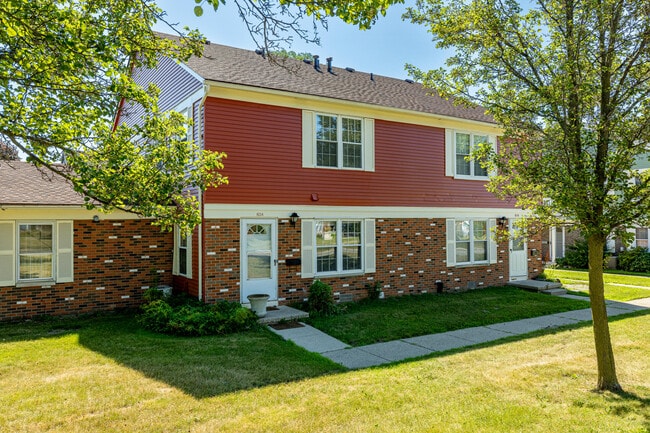 1634 Wingate Blvd in Ypsilanti, MI - Building Photo - Building Photo