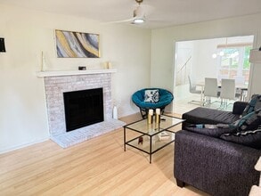 203 Aurora Ln in Huntersville, NC - Building Photo - Building Photo