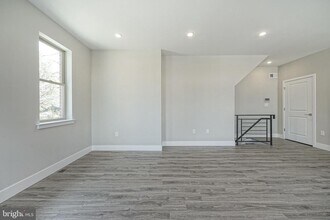 300 W Jefferson St in Philadelphia, PA - Building Photo - Building Photo