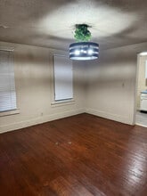 73 Charles St in Struthers, OH - Building Photo - Building Photo