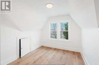 1841 Moy Ave in Windsor, ON - Building Photo - Building Photo