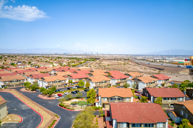 Townhomes at Horizon Ridge in Henderson, NV - Building Photo - Building Photo