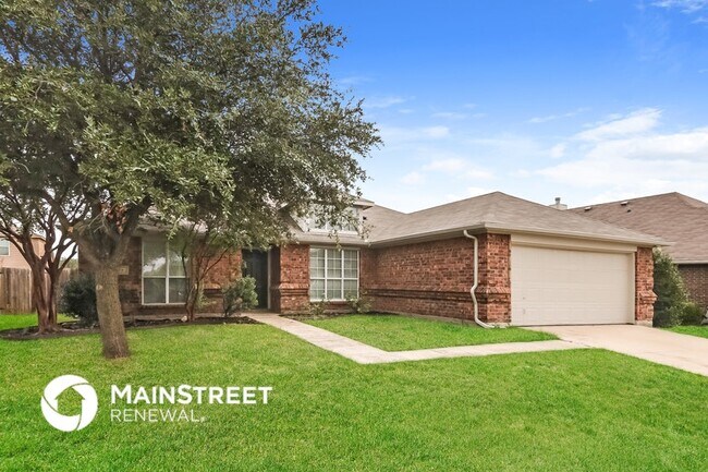 824 Matthew Ln in Royse City, TX - Foto de edificio - Building Photo