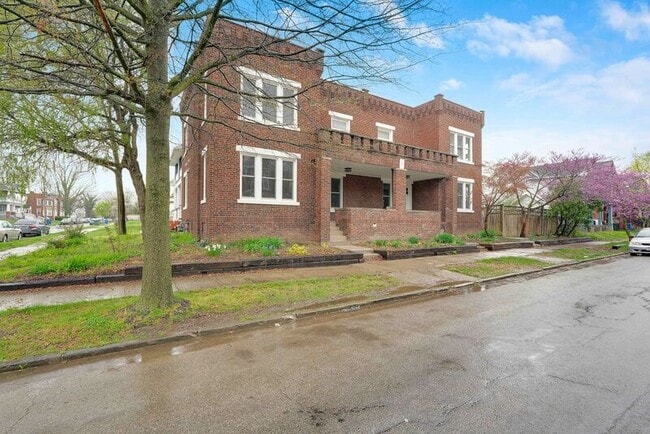 389-391-391 Berkeley Rd in Columbus, OH - Building Photo - Building Photo