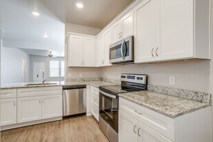 1260 Trailside Dr in Burleson, TX - Building Photo