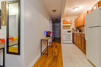 1111 Greene Ave in Brooklyn, NY - Building Photo - Interior Photo