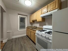 54 Blue Hill Ave in Boston, MA - Building Photo