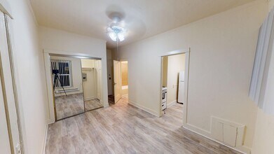 2532 DALY STREET in Los Angeles, CA - Foto de edificio - Interior Photo