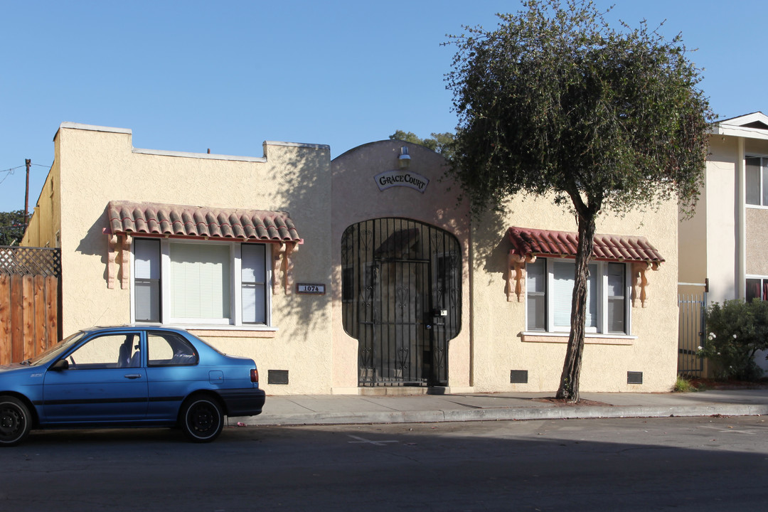 Grace Court in Long Beach, CA - Building Photo