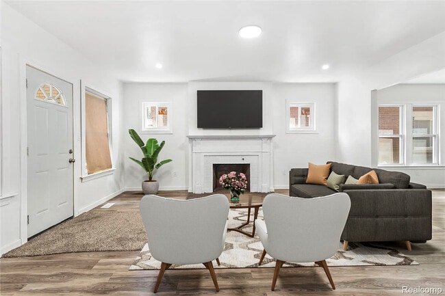 property at 2509 Gladstone St