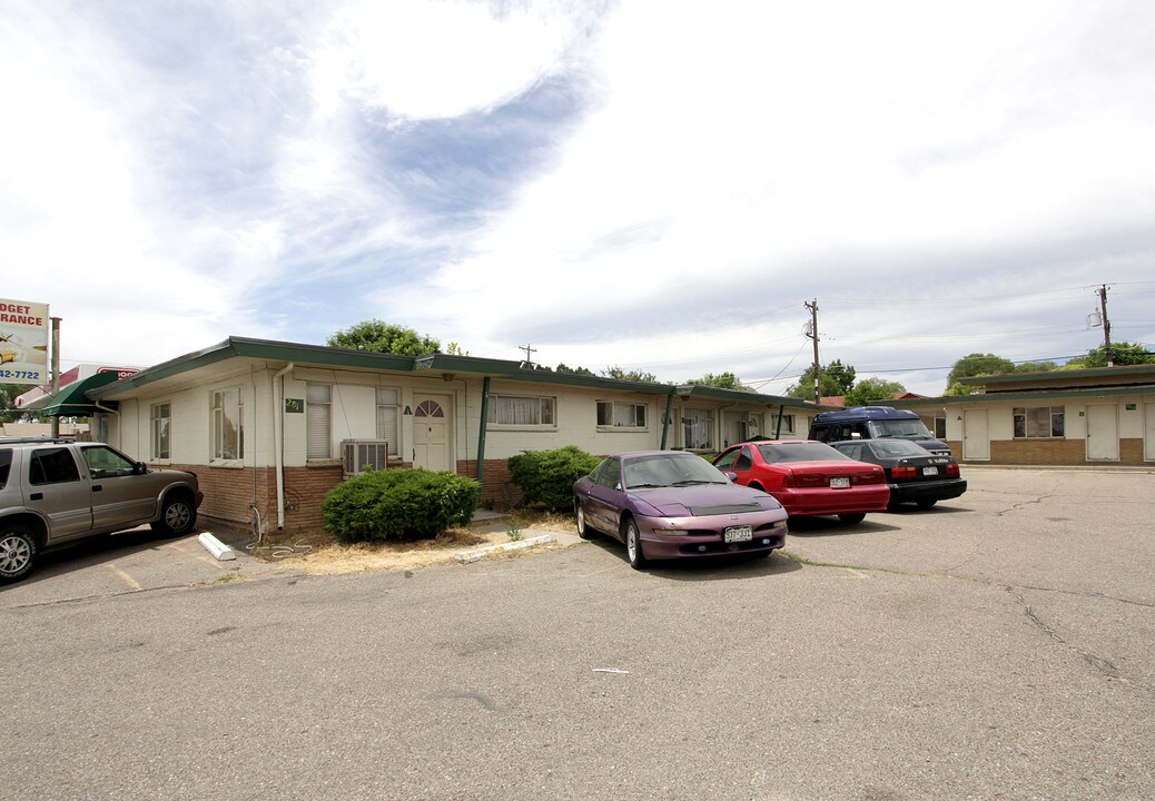 2819-2821 N Elizabeth St in Pueblo, CO - Building Photo