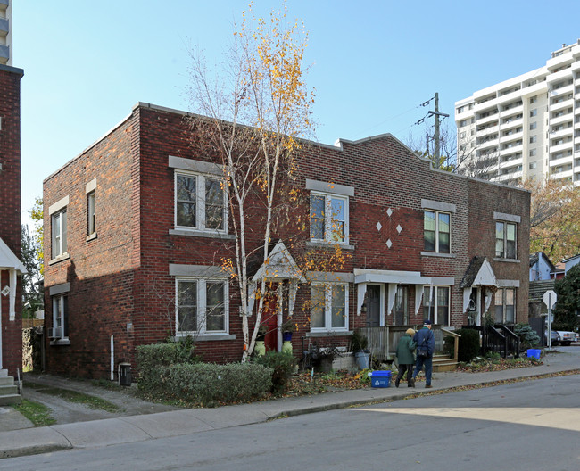 81-89 Napier St in Hamilton, ON - Building Photo - Primary Photo