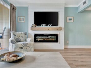 2506 N Rocky Point Dr in Tampa, FL - Foto de edificio - Building Photo