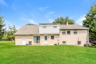 581 General Steuben Rd in King of Prussia, PA - Foto de edificio - Building Photo