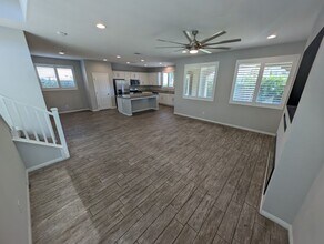 8096 Skye Roar Ct in Las Vegas, NV - Building Photo - Building Photo