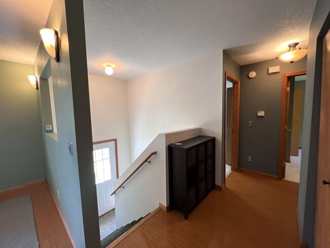 10279 Woodwind Dr in Interlochen, MI - Building Photo - Building Photo