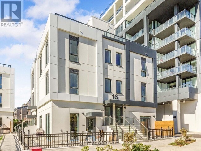 16 Greenbriar Rd in Toronto, ON - Building Photo - Building Photo