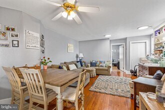 158 Montgomery Ave in Bala Cynwyd, PA - Building Photo - Building Photo