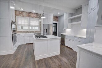 389 6th St NE in Atlanta, GA - Building Photo - Building Photo