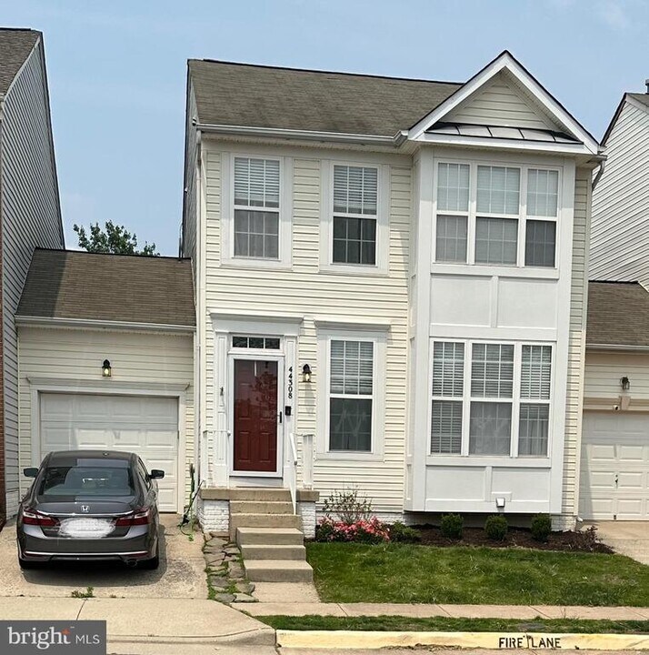 44308 Silkworth Terrace in Ashburn, VA - Building Photo