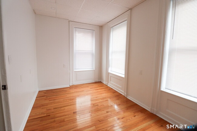 140 State St in New London, CT - Building Photo - Building Photo