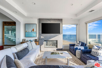 27336 Pacific Coast Hwy in Malibu, CA - Building Photo - Building Photo