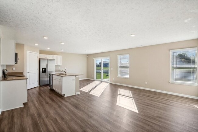 627 Marsh Aster Dr in Greenfield, IN - Building Photo - Building Photo