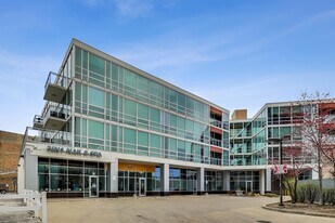 1624 W Division St, Unit 409 in Chicago, IL - Building Photo