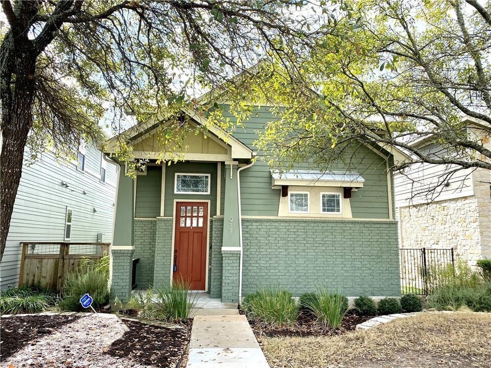 911 Morrow St in Austin, TX - Building Photo