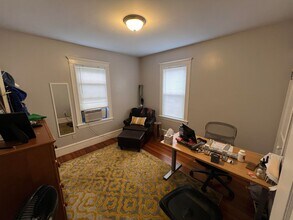 19 Harris Rd in Medford, MA - Building Photo - Building Photo