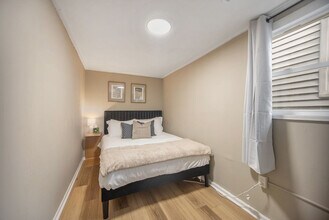 417 6th St NW in Grand Rapids, MI - Foto de edificio - Building Photo