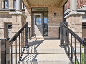 1555 Severn Dr in Milton, ON - Building Photo - Building Photo