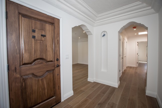 1131 Meadowbrook Ave in Los Angeles, CA - Building Photo - Building Photo