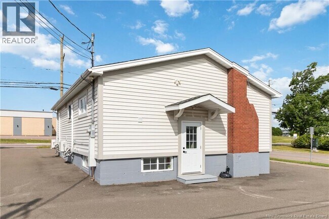 338 Kendra St in Moncton, NB - Building Photo - Building Photo