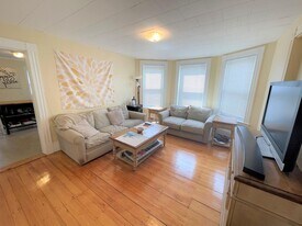 35 Hancock St, Unit 3 in Somerville, MA - Building Photo