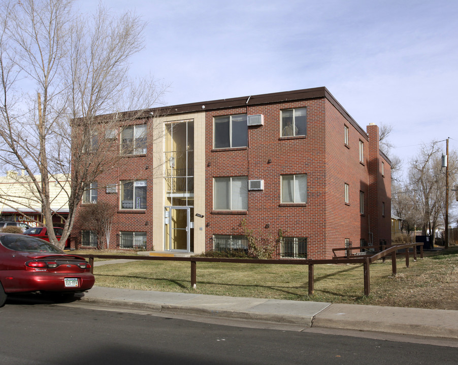 1442 Macon St in Aurora, CO - Building Photo