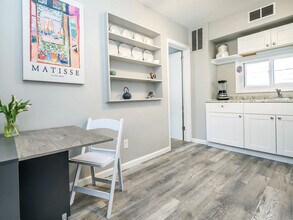 268 Sea Cliff Ave-Unit -# apt #2 in Sea Cliff, NY - Foto de edificio - Building Photo