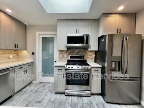 1012 Barrett Ave in Chula Vista, CA - Building Photo - Building Photo