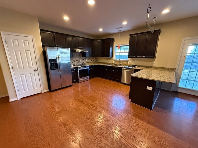 9411 Atlans St in Norfolk, VA - Building Photo - Building Photo